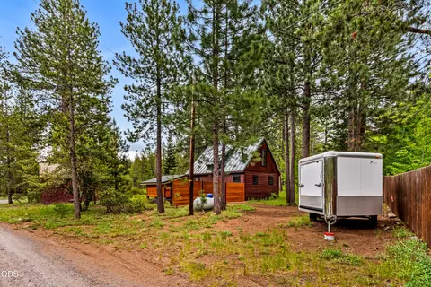 Exterior - 61579 Boulder Rd, Bend, OR 97703 photo 11 of 12