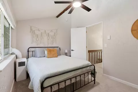 Bedroom - 16693 Wagon Trl, Bend, OR 97707 photo 1 of 4