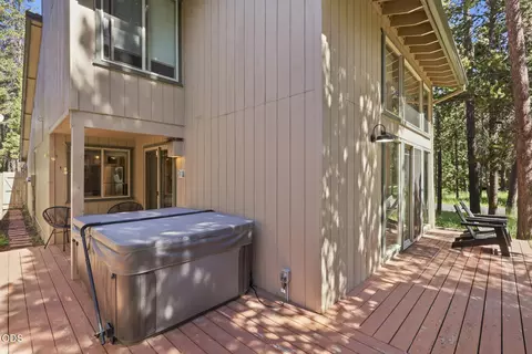 Exterior - 16693 Wagon Trl, Bend, OR 97707 photo 6 of 12