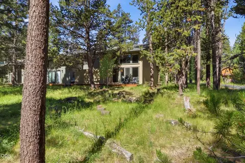 Exterior - 16693 Wagon Trl, Bend, OR 97707 photo 8 of 12