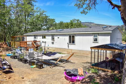 1956 Worthington Rd, Eagle Point, OR 97524 photo 31