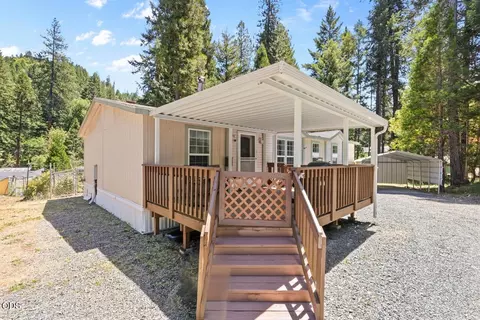 4300 Pleasant Creek Rd, Rogue River, OR 97537