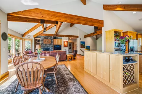 Dining - 57733 Wallowa Loop, Sunriver, OR 97707 photo 1 of 6