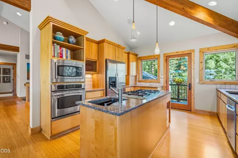 Kitchen - 57733 Wallowa Loop, Sunriver, OR 97707 photo 1 of 4