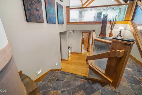 Entry Way - 57733 Wallowa Loop, Sunriver, OR 97707 photo 4 of 7