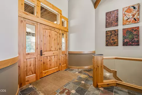 Entry Way - 57733 Wallowa Loop, Sunriver, OR 97707 photo 1 of 7