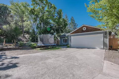 2653 NE Genet Ct, Bend, OR 97701