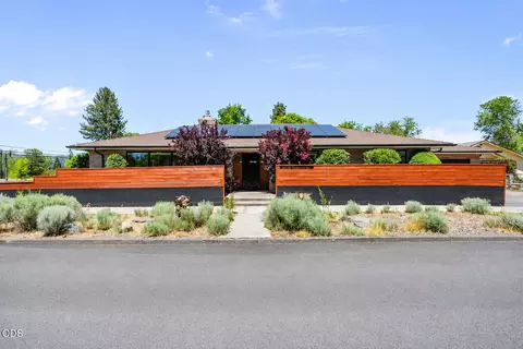408 NE Hawthorne Ave, Bend, OR 97701