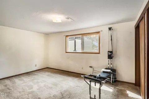 Bedroom - 22305 Neff Rd, Bend, OR 97701 photo 4 of 5
