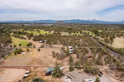 View/Area - 22305 Neff Rd, Bend, OR 97701 photo 2 of 6