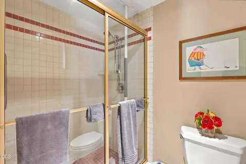 Bath - 20490 Timberline Ct, Bend, OR 97702 photo 5 of 5