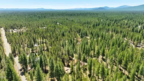 View/Area - 15512 6th St, La Pine, OR 97739 photo 8 of 17
