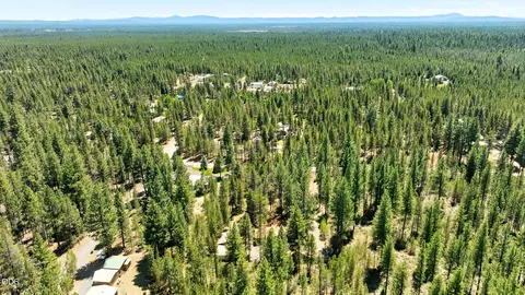 View/Area - 15512 6th St, La Pine, OR 97739 photo 7 of 17