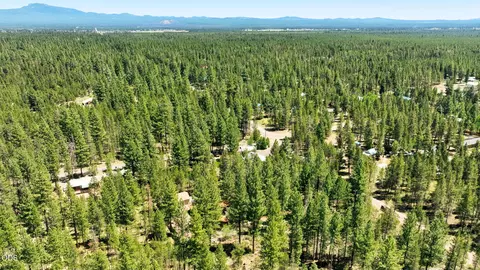 View/Area - 15512 6th St, La Pine, OR 97739 photo 5 of 17