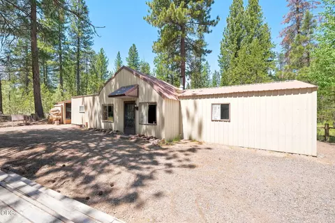 Exterior - 15512 6th St, La Pine, OR 97739 photo 13 of 14