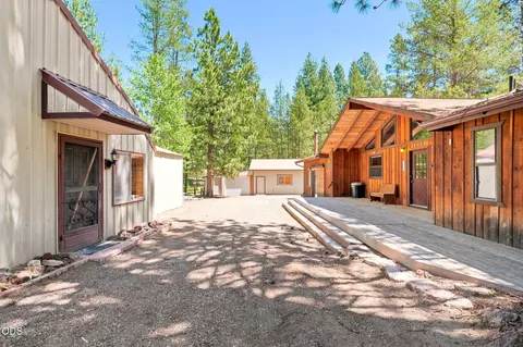 Exterior - 15512 6th St, La Pine, OR 97739 photo 12 of 14