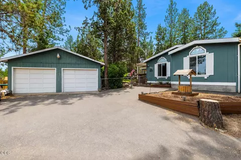 Exterior - 60865 Raintree Dr, Bend, OR 97701 photo 2 of 7