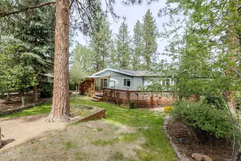 Exterior - 60865 Raintree Dr, Bend, OR 97701 photo 4 of 7