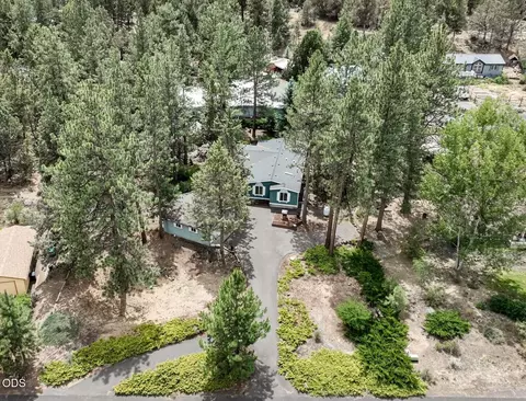 View/Area - 60865 Raintree Dr, Bend, OR 97701 photo 1 of 3
