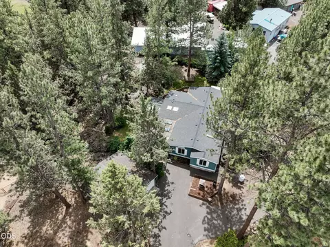 View/Area - 60865 Raintree Dr, Bend, OR 97701 photo 3 of 3