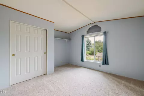 Bedroom - 60865 Raintree Dr, Bend, OR 97701 photo 2 of 3