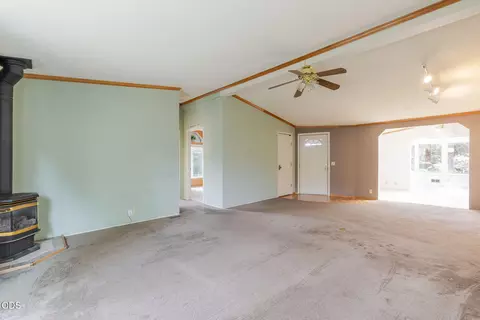 Living - 60865 Raintree Dr, Bend, OR 97701 photo 4 of 7