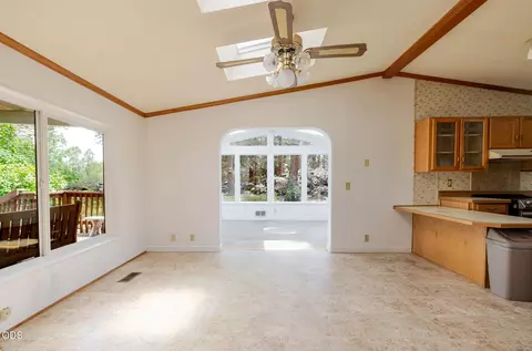 Living - 60865 Raintree Dr, Bend, OR 97701 photo 2 of 7