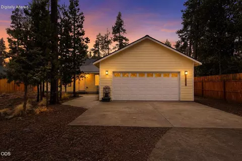 17316 Golden Eye Dr, Bend, OR 97707