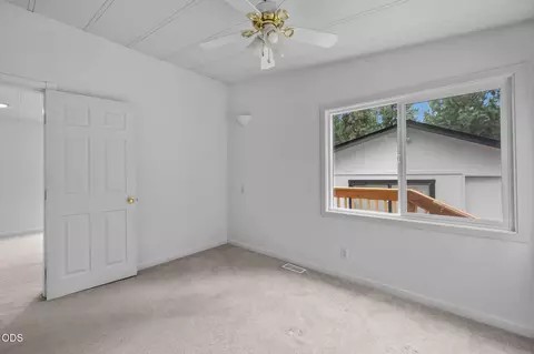 61057 Chuckanut Dr, Bend, OR 97702 photo 35