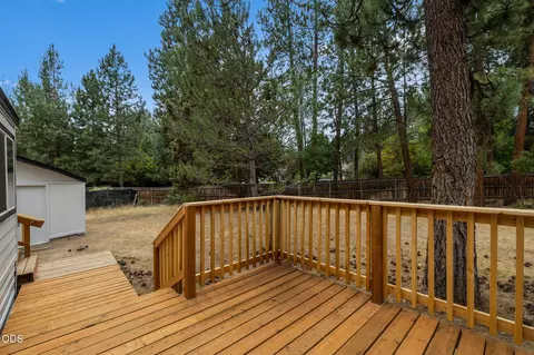 61057 Chuckanut Dr, Bend, OR 97702 photo 44