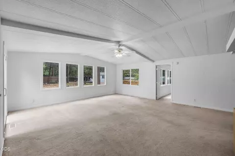 61057 Chuckanut Dr, Bend, OR 97702 photo 17