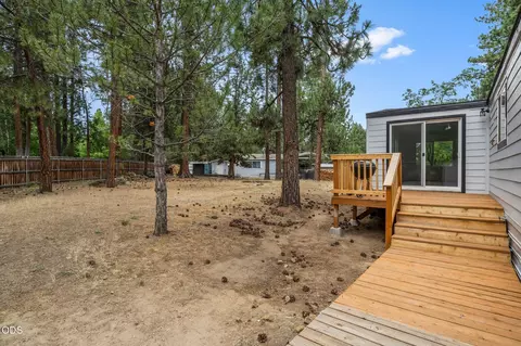 61057 Chuckanut Dr, Bend, OR 97702 photo 43