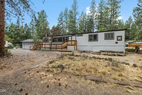 61057 Chuckanut Dr, Bend, OR 97702 photo 10