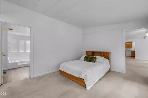 61057 Chuckanut Dr, Bend, OR 97702 photo 23
