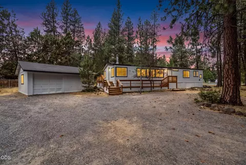 61057 Chuckanut Dr, Bend, OR 97702