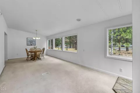 61057 Chuckanut Dr, Bend, OR 97702 photo 11