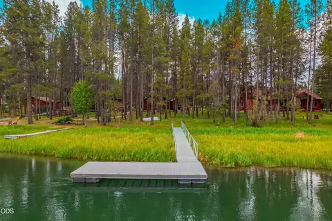 55915 Wood Duck Dr, Bend, OR 97707