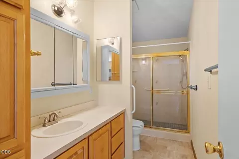 Bath - 555 Freeman Rd #234, Central Point, OR 97502 photo 1 of 2