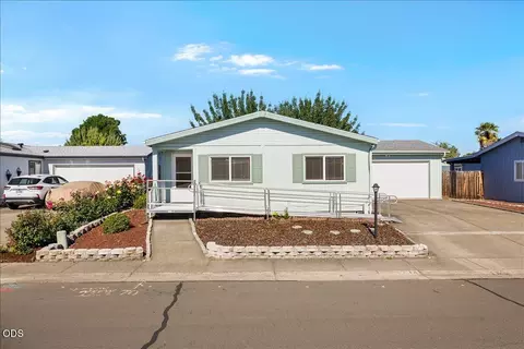 555 Freeman Rd #234, Central Point, OR 97502