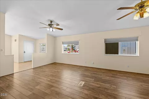 Living - 555 Freeman Rd #234, Central Point, OR 97502 photo 5 of 6