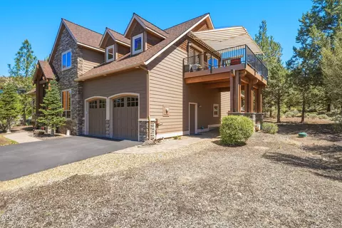 11308 Highcrest Ct, Redmond, OR 97756