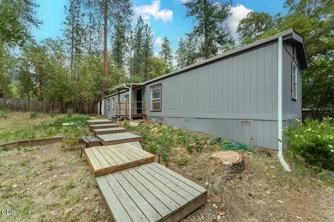 491 Upper Applegate Rd, Jacksonville, OR 97530