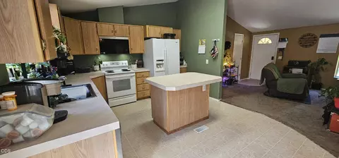 51840 Knob Cone, La Pine, OR 97739 photo 10