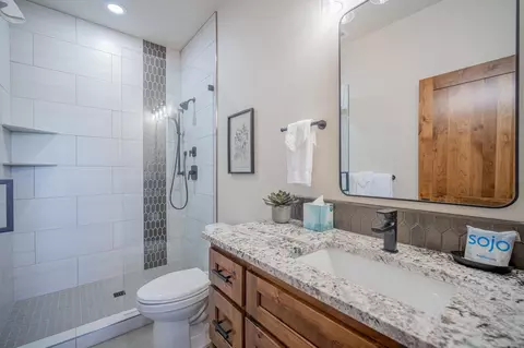 Bath - 56964 Dancing Rock Loop #LOT 97, Bend, OR 97707 photo 4 of 8