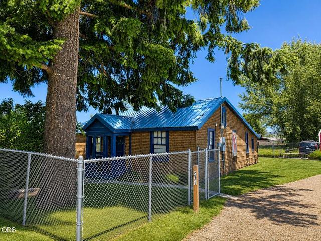 2563 NW O Neil Hwy, Prineville, OR 97754