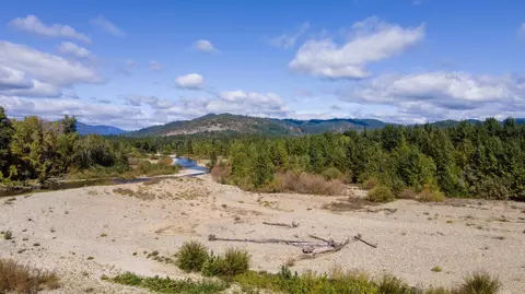 644 Pine Cone Dr, Cave Junction, OR 97523 photo 5