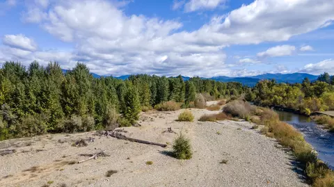 644 Pine Cone Dr, Cave Junction, OR 97523 photo 6