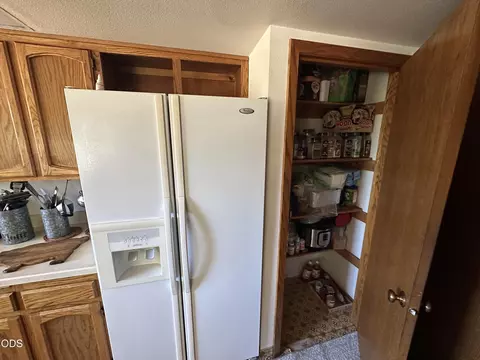 Other - 23348 Chisholm Trl, Bend, OR 97702 photo 4 of 10