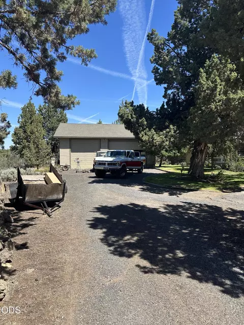 Other - 23348 Chisholm Trl, Bend, OR 97702 photo 2 of 10