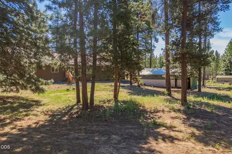 Exterior - 52917 Shady Ln, La Pine, OR 97739 photo 9 of 10